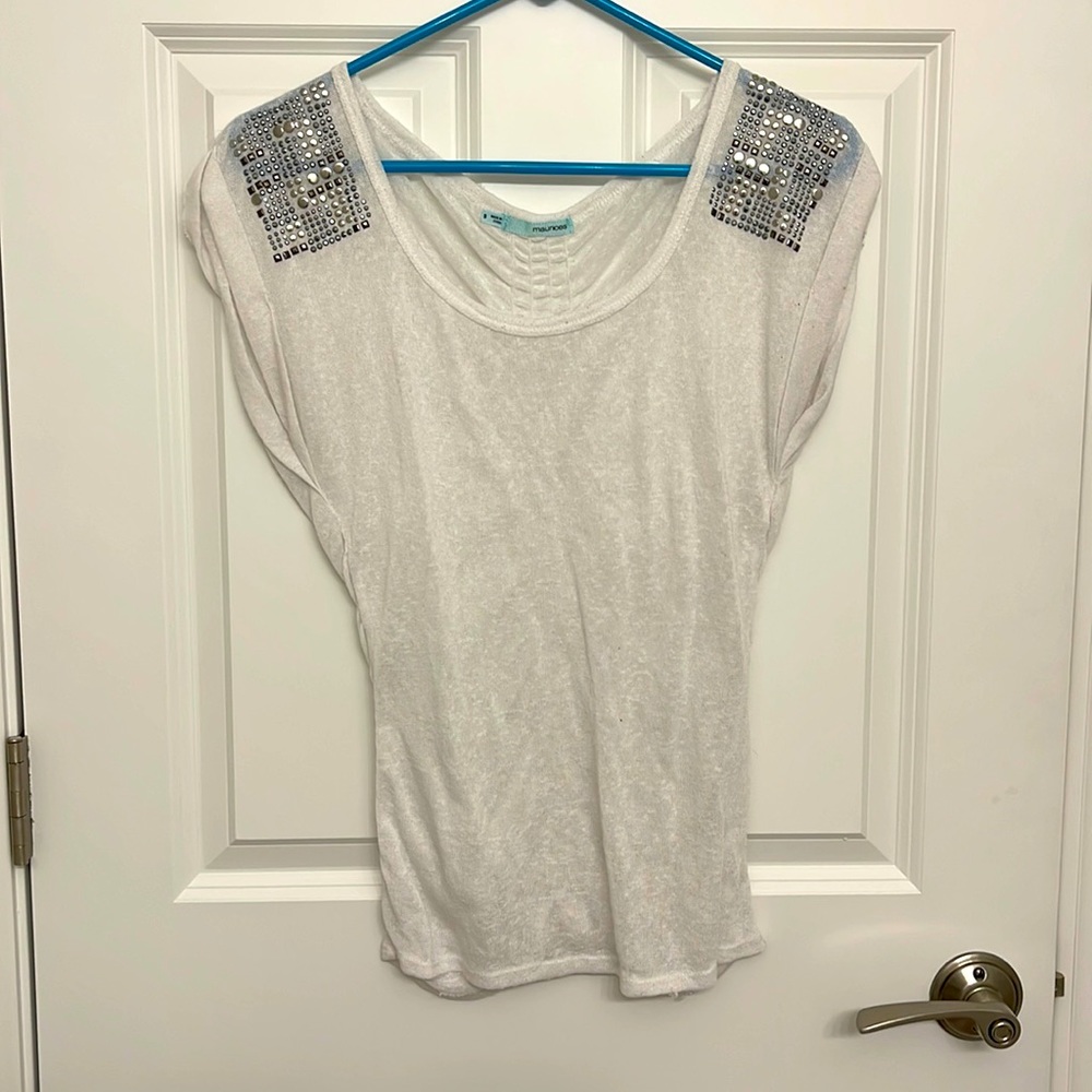 White Maurice’s shirt